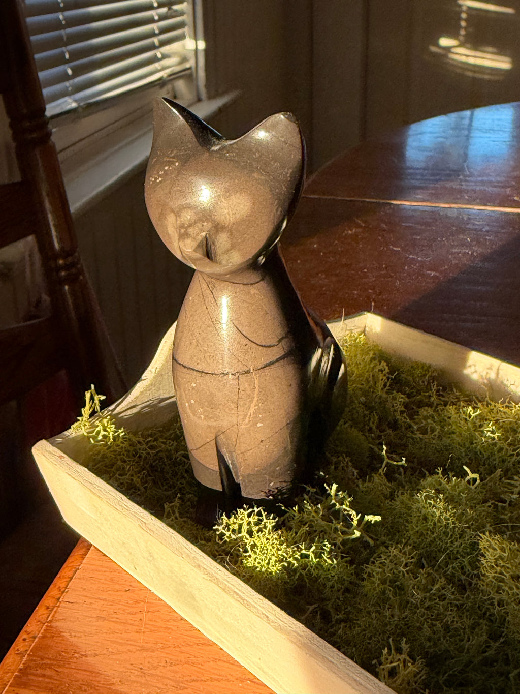 Black Onyx Cat Carving